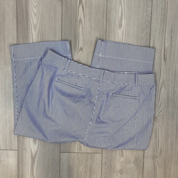 Women’s Talbots 16P Wide Crop Seersucker Striped Pant Blue & White - Picture 5 of 7